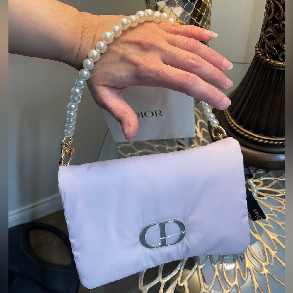 Dior - Picture 4 of 17